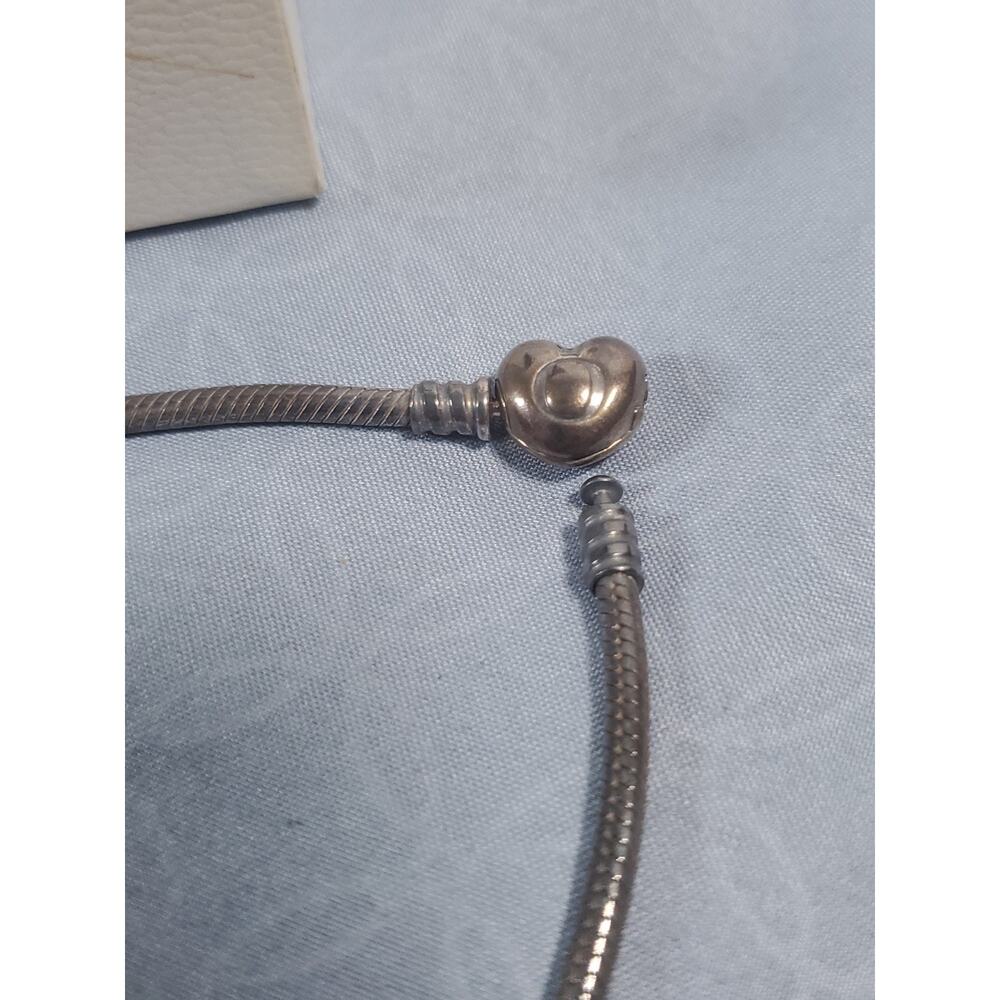 Authentic PANDORA Moments Heart Clasp Snake Chain Charm Bracelet W/ Box - Picture 15 of 16